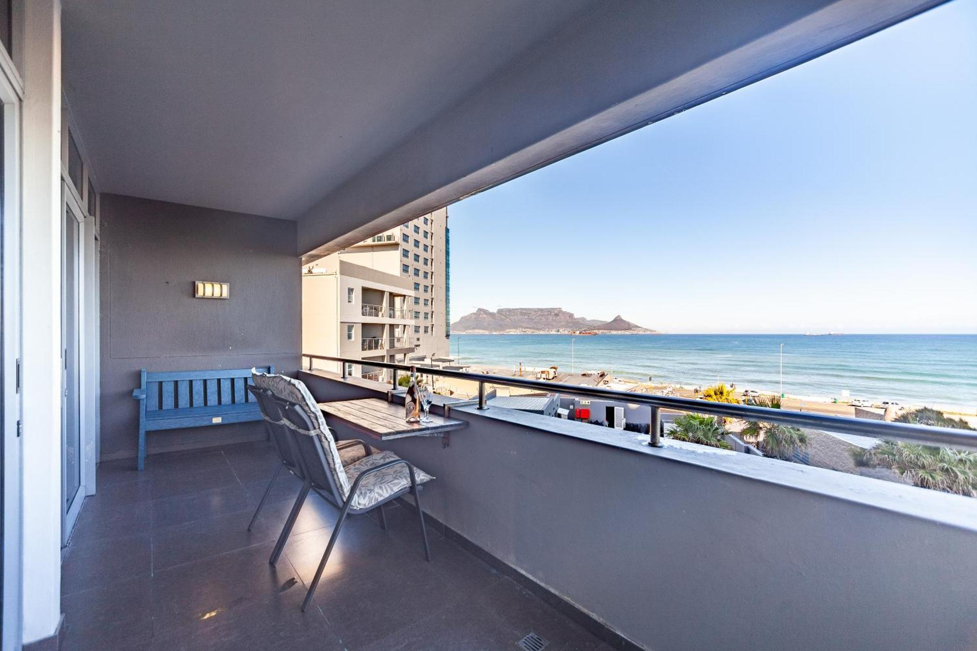 Modern Beachfront With Ocean Views - Infinity G9, Blouberg, Cape Town โบลแบร์กสตรานด์ ภายนอก รูปภาพ